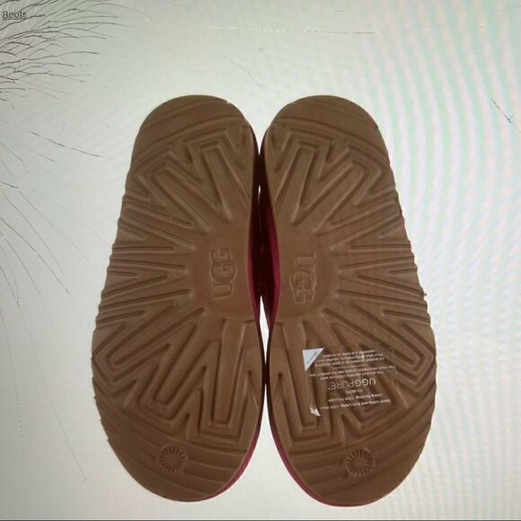 UGG Nubuck Studded Accents Snow Boots (4) - Picture 15 of 16